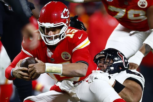 ¡Pat Mahomes y los Chiefs se desmoronan! Los Houston Texans triunfan en Kansas City