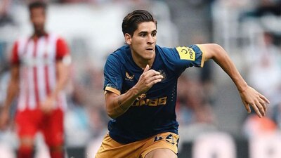 Santiago Muñoz suma dos goles en pretemporada con la categoría Sub21 del Newcastle.