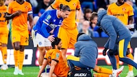 ¿Qué tan grave es la lesión de Raúl Jiménez? Técnico de Wolverhampton lo explica