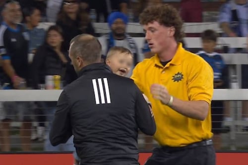 ¡Un BEBÉ entró a la cancha en el San José Earthquakes vs Minnesota United de la MLS! (VIDEO)