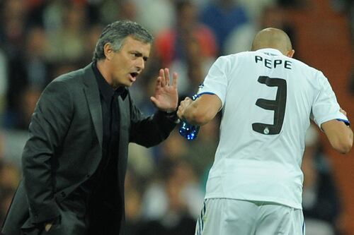 Reportan en España que Pepe podría unirse al cuerpo técnico de José Mourinho en el Real Madrid