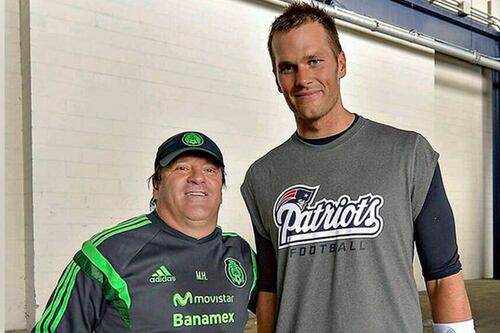 El día que Tom Brady ‘pidió’ una foto a Miguel Herrera