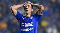 Afición de Cruz Azul reacciona a la salida de Faravelli: ‘Te vamos a extrañar’