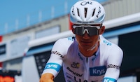 Isaac del Toro CEDE el maillot blanco y cae en la general tras la ETAPA 10 del Tour de Francia