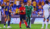 En Tigres RESPALDAN a Nahuel Guzmán tras EXPULSIÓN en Leagues Cup: ‘Es el más grande de México’