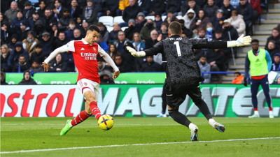 Gabriel Martinelli marcó el gol del triunfo para el Arsenal ante Leicester City.