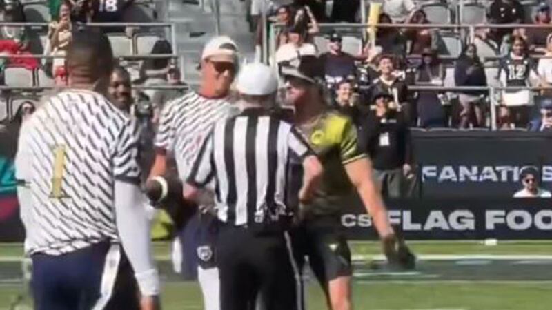 ¡Se calentó! Tom Brady trolleó a Logan Paul y el luchador fue a encararlo (VIDEO)