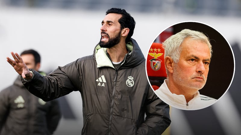 ‘Cuando él habla, yo intento escuchar’: Arbeloa reacciona a CRÍTICAS de Mourinho a entrenadores sin historia