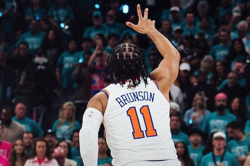 ¡Los Knicks remontan a los Spurs y se llevan el Juego 1 de las Finales de la NBA! (VIDEO)