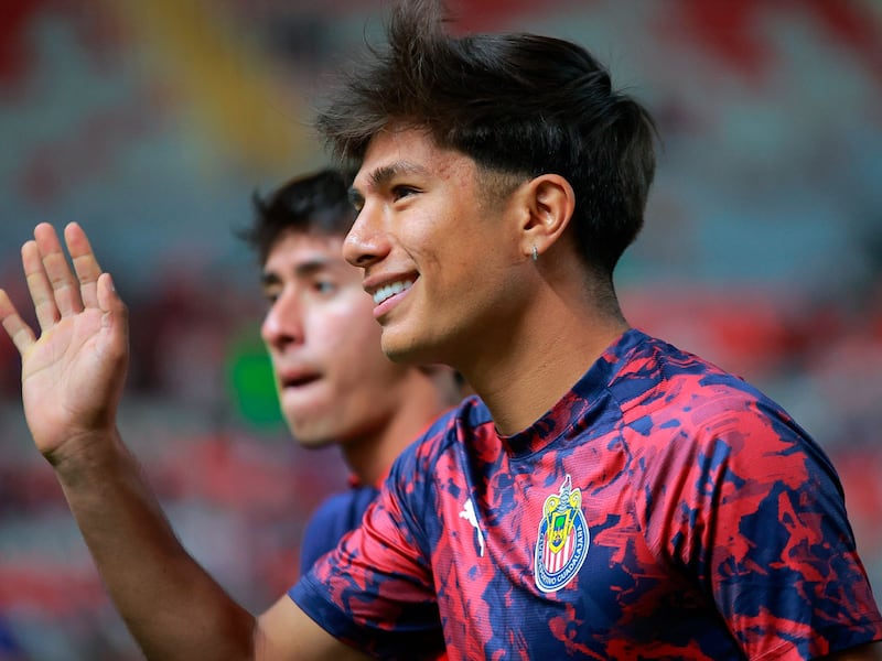 Chivas anuncia la salida de Yael Padilla y el jugador se despide del club con emotiva carta