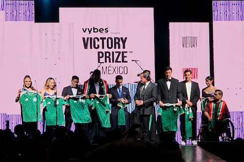 Mikel Arriola recluta a Isaac del Toro y a sus ‘Avengers’ mexicanos para el Mundial