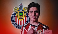 Chivas COMPLETA su arsenal con fichaje de Jonathan Pérez ¡antes del Clásico contra América!