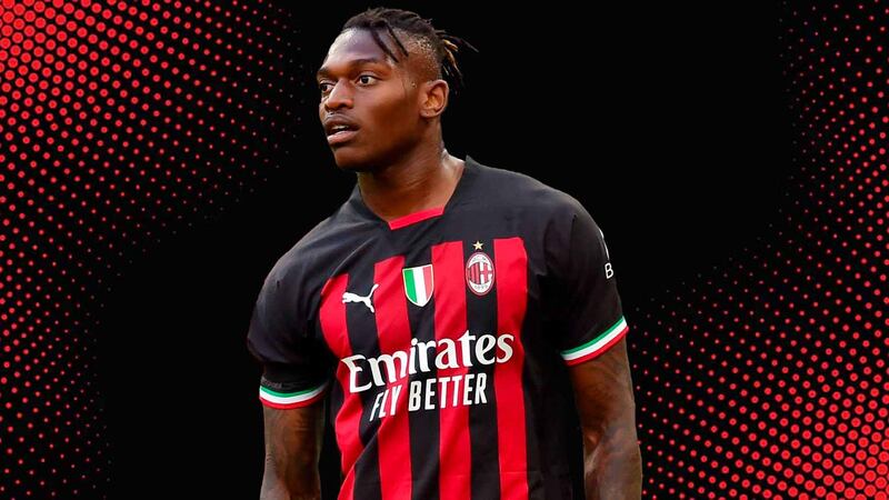 Rafael Leo se va del AC Milan; otra baja en el equipo de Santiago Gimenez