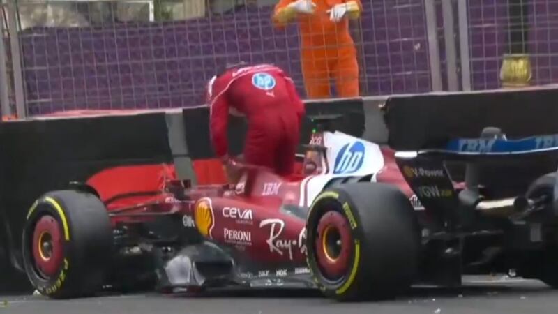 ¡Ferrari en problemas! Charles Leclerc CHOCÓ en qualy del GP de Azerbaiyán y provocó bandera roja (VIDEO)