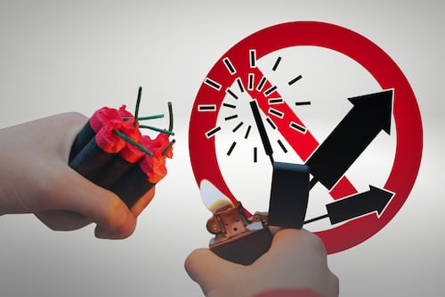 ¿De cuánto son las multas por quemar cohetes o pirotecnia en CDMX esta temporada decembrina?