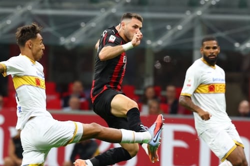 Santiago Gimenez marcó, Milan GOLEÓ 3-0 al Lecce y avanzan a Octavos de Copa Italia (VIDEO)