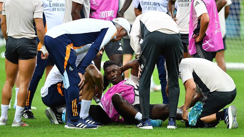 Con TREMENDO GRITO, Camavinga provocó susto en entrenamiento del Real Madrid por pisotón que lo deja en duda