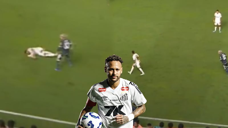 Neymar fintó con darle un BALONAZO a un rival y se armó la bronca; le reclamó con todo a los árbitros