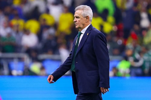 Javier Aguirre sigue como opción para dirigir al Valencia; tendría nueva charla con directiva