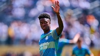 Real Madrid presentó su última oferta para renovar a Vinicius: la acepta o se iría vendido