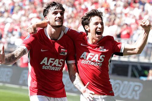 ¡Mateo Chávez debuta en Eredivisie con asistencia! Goleada de AZ Alkmaar sobre Groningen