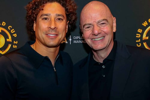 Infantino se RINDE a Memo Ochoa tras su retiro del futbol: ‘Gracias por cada atajada inolvidable’