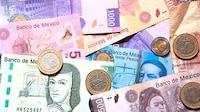 ¿Puedes tener problemas con el SAT si guardas dinero en casa? Este es el límite de compras de contado
