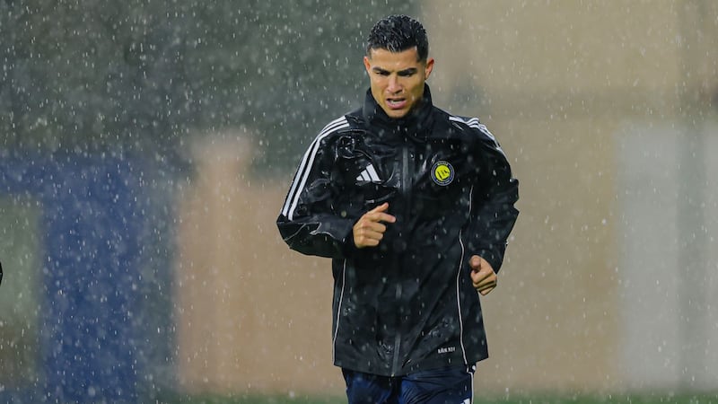 ‘Corrió al vestidor a vomitar’; Cristiano Ronaldo jugó enfermo, reveló técnico del Al-Nassr