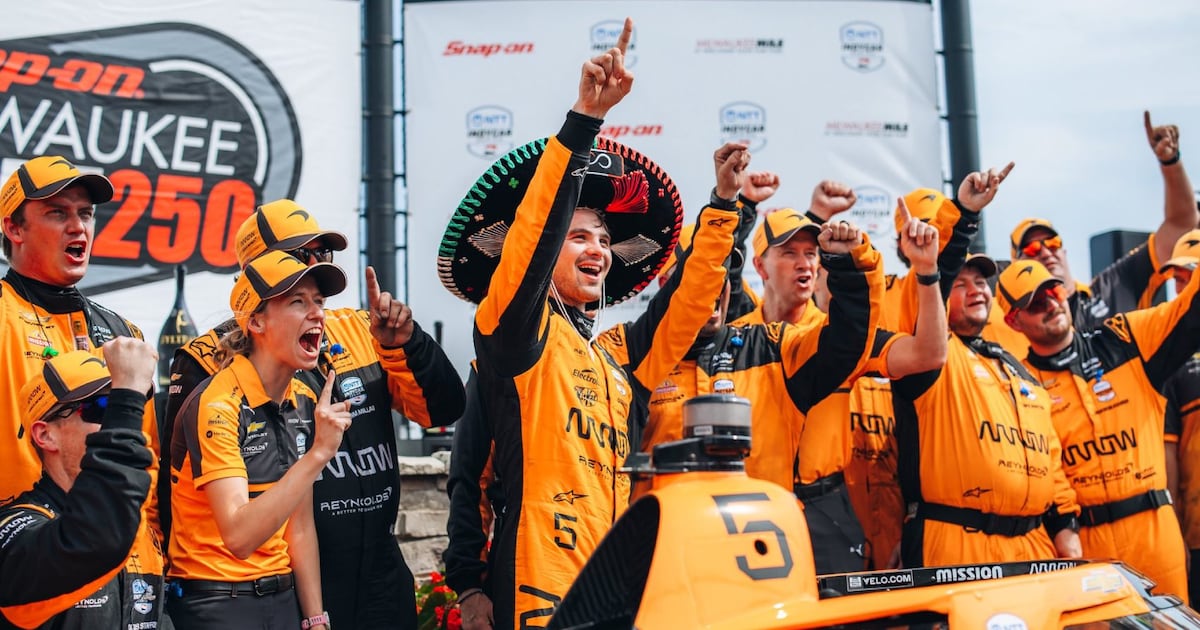 Pato O’Ward conquista Milwaukee y firma su segunda victoria de la temporada en IndyCar