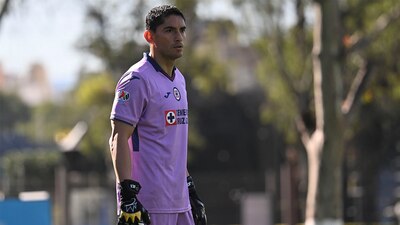 Chuy recuperaría la titularidad de Cruz Azul ante Querétaro