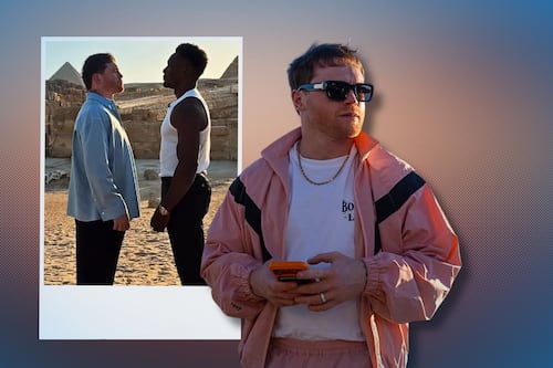 ¡En las pirámides de Egipto! Canelo Álvarez y Christian Mbilli tuvieron primer cara a cara