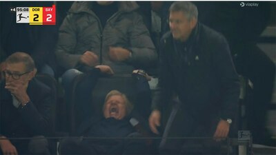 El ahora directivo del Bayern perdió la cabeza en el palco tras el empate de Modeste.