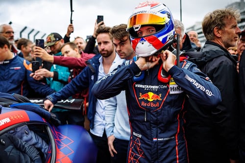 ¡Max Verstappen debuta con éxito en NLS y obtiene licencia para correr las 24 horas de Nurburgring!