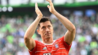 El delantero polaco quierría jugar en el Barcelona.