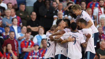 Arsenal sacó el triunfo con dificultad en Selhurst Park