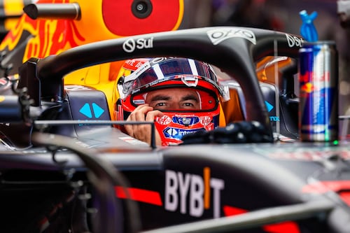 Checo Pérez recuerda que en Red Bull estaba solo: ‘Tenía apoyo hasta cierto punto’