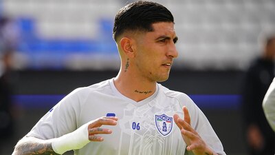 Alineaciones listas en el Estadio Hidalgo.