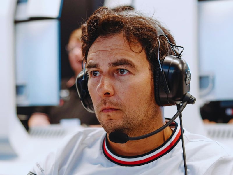Checo Pérez, a punto de igualar su peor temporada con más retiros en la F1