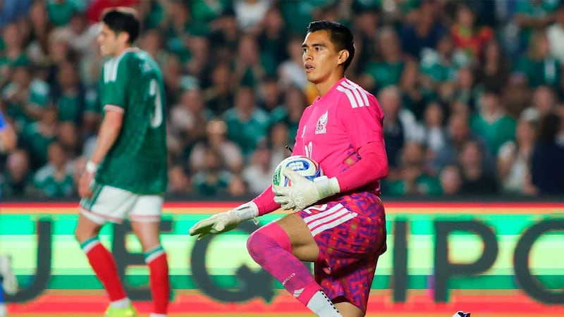 Tala Rangel prioriza a la Selección Mexicana sobre Chivas y afición explota: ‘¡Lárgate a tu Mundial!’