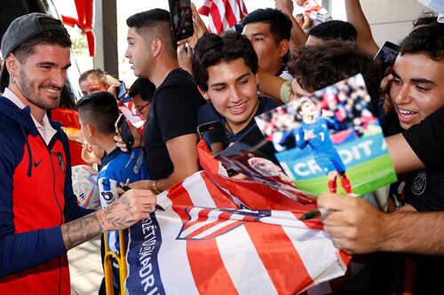 ¡El Atleti ya está en México! Los Colchoneros llegaron a Monterrey para enfrentar a la Real Sociedad