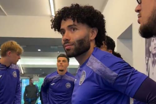 ¡Chino Huerta está de regreso! El mexicano tiene minutos en la derrota del Anderlecht ante Brujas
