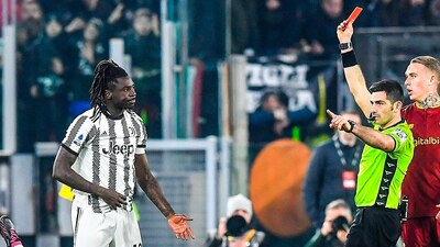 El delantero italiano sólo estuvo 41 segundos en la cancha antes de ser expulsado.