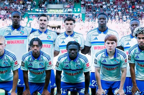 ¡Nos hacemos viejos! Racing de Estrasburgo, primer club en alinear a 11 nacidos después del año 2000