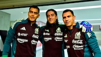 Luis Ángel Malagón elogia y defiende a Tala Rangel: ‘Tiene calidad, por algo juega en Chivas’
