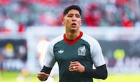 Ajax EXPLORA el REGRESO de Edson Álvarez, donde Real Sociedad también aparece como competencia