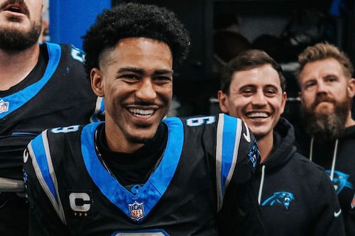 ¡Domingo de sorpresas en la NFL! Panthers vencen a Rams; los Texans doman a los Colts (VIDEO)