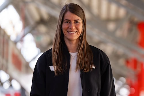 Marie-Louise Eta hace historia en la Bundesliga: Es nueva entrenadora del Unión Berlín