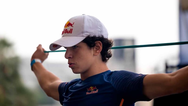 ¿Quién es Ernesto Rivera? El piloto mexicano de 16 años que correrá F3 y ya es parte de Red Bull