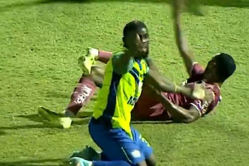 Romario Da Silva del Motagua sufre escalofriante fractura de tobillo en Liga de Honduras (VIDEO)