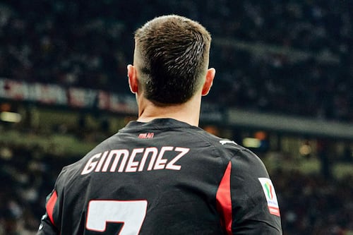 Día oscuro: Santi Gimenez no jugó ante la Juventus; Johan Vásquez y el Genoa cayeron con el Como